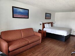 Travelodge Suites by Wyndham MacClenny/I-10