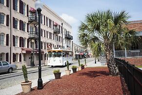 Olde Harbour Inn, Historic Inns of Savannah.