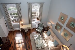 Olde Harbour Inn, Historic Inns of Savannah.