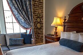 East Bay Inn, Historic Inns of Savannah Collection
