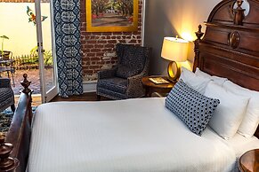 East Bay Inn, Historic Inns of Savannah Collection