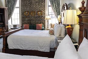 East Bay Inn, Historic Inns of Savannah Collection