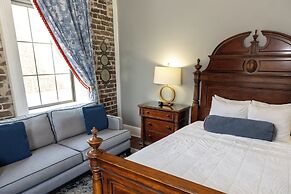 East Bay Inn, Historic Inns of Savannah Collection
