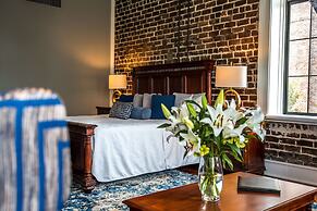 East Bay Inn, Historic Inns of Savannah Collection