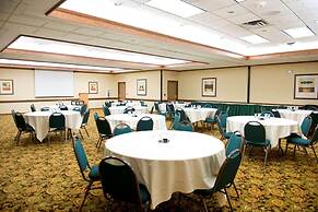 Country Inn & Suites by Radisson, Chanhassen, MN