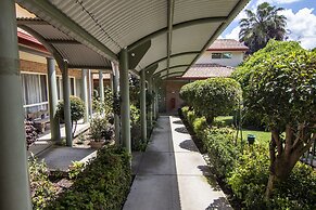 Albury Georgian Motel & Suites