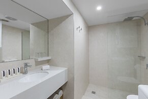 Canterbury International Hotel