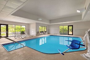 Super 8 by Wyndham Germantown/Milwaukee