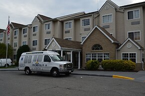 Microtel Inn & Suites by Wyndham Baltimore BWI Airport