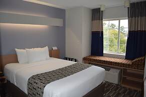 Microtel Inn & Suites by Wyndham Baltimore BWI Airport