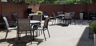 Comfort Inn & Suites North Dallas - Addison