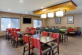 Comfort Inn & Suites North Dallas - Addison