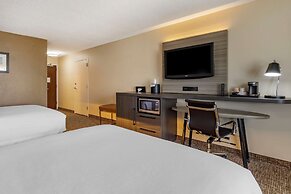 Comfort Inn & Suites North Dallas - Addison