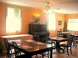 Fairchild House Bed & Breakfast