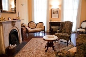 Fairchild House Bed & Breakfast