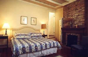 Fairchild House Bed & Breakfast