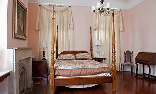 Fairchild House Bed & Breakfast