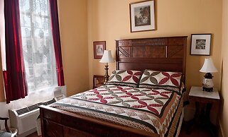 Fairchild House Bed & Breakfast