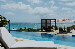 Pink Sands Resort