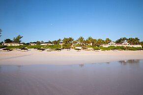 Coral Sands Inn & Cottages