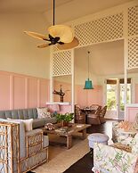 Coral Sands Inn & Cottages