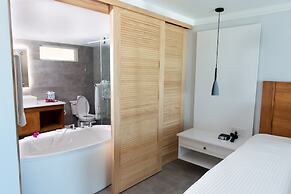 Abaco Beach Resort and Boat Harbour Marina