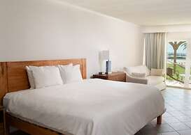 Abaco Beach Resort and Boat Harbour Marina