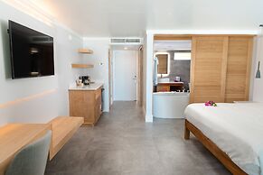 Abaco Beach Resort and Boat Harbour Marina