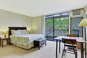 Castle at Kona Bali Kai