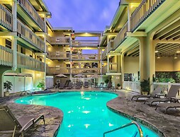 Castle at Kona Bali Kai