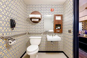 Roxy Hotel New York