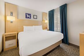 Sonesta ES Suites Charlotte Arrowood