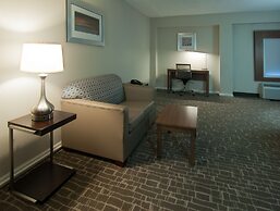 Holiday Inn Express Hotel & Suites Spence Lane by IHG