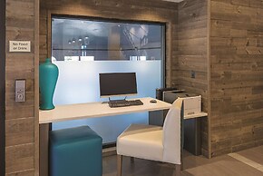 La Quinta Inn & Suites by Wyndham Portland NW