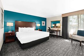 La Quinta Inn & Suites by Wyndham Portland NW