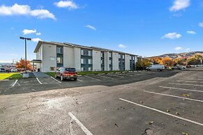 Clarion Pointe Wenatchee