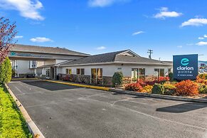 Clarion Pointe Wenatchee