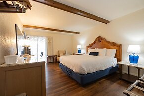 Fireside Inn & Suites Bangor