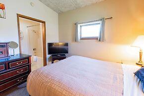 Fireside Inn & Suites Bangor