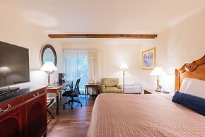 Fireside Inn & Suites Bangor