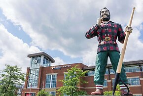 Fireside Inn & Suites Bangor