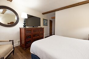 Fireside Inn & Suites Bangor