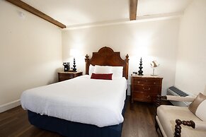 Fireside Inn & Suites Bangor