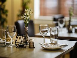Linton Lodge Hotel, BW Signature Collection
