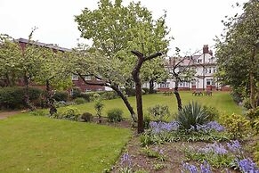 Linton Lodge Hotel, BW Signature Collection