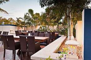 Potshot Hotel Resort