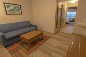Holiday Inn Express and Suites Manassas by IHG