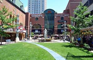 Country Inn & Suites Rochester South Mayo Clinic