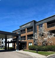 Courtyard by Marriott Burlington Williston