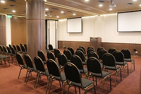 Howard Johnson Plaza Buenos Aires Florida Street by Wyndham